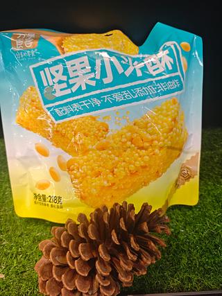 坚果小米酥